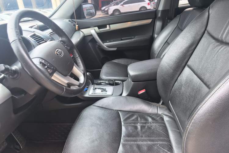 Used Kia Sorento 2009 2.4L Ultimate Edition Left Front Seat