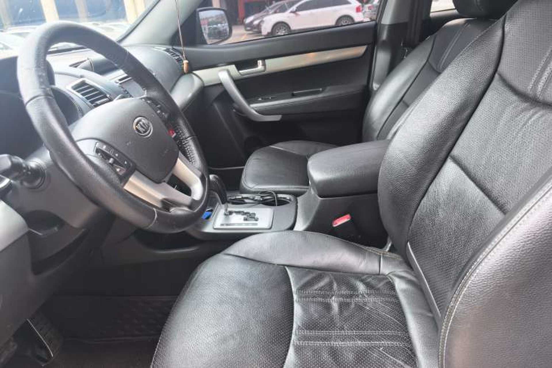 Used Kia Sorento 2009 2.4L Ultimate Edition Left Front Seat