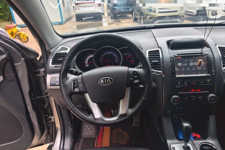 Used Kia Sorento 2009 2.4L Ultimate Edition Steering Wheel