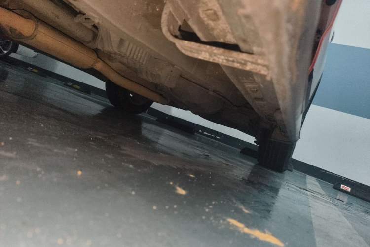 Used Kia Sorento 2009 2.4L Ultimate Edition Chassis Front Left