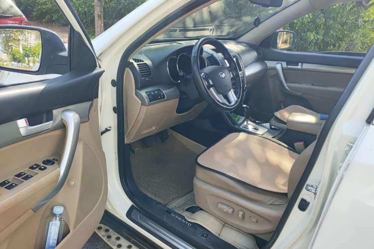 Used Kia Sorento 2009 2.4L Luxury Edition Driver Seat