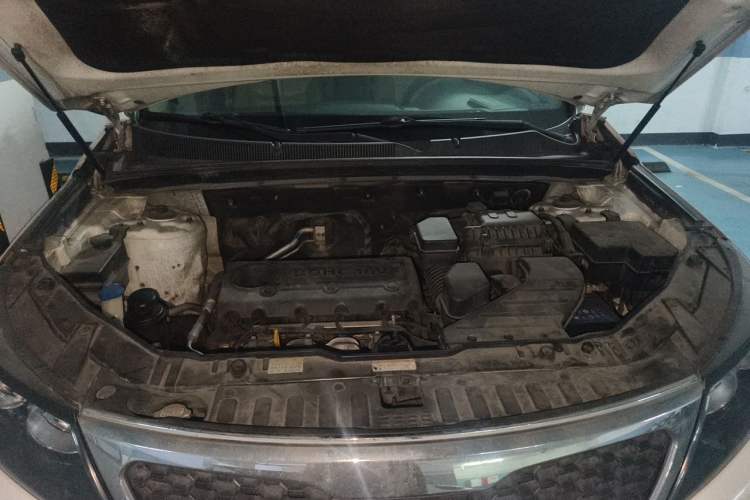 Used Kia Sorento 2009 2.4L Ultimate Edition Engine Bay