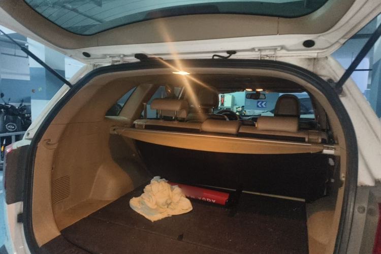 Used Kia Sorento 2009 2.4L Ultimate Edition Trunk