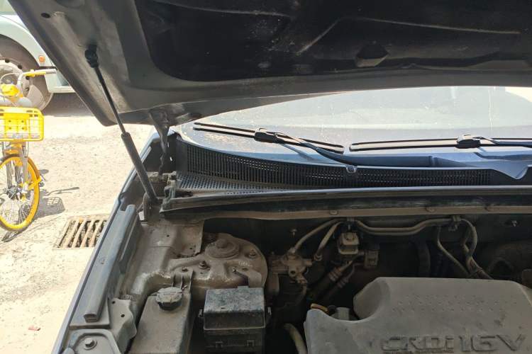 Used Kia Sorento 2010 2.2T Diesel Comfort Edition Engine Bay Right