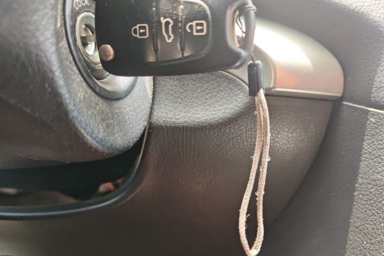 Used Kia Sorento 2010 2.2T Diesel Comfort Edition Vehicle Key