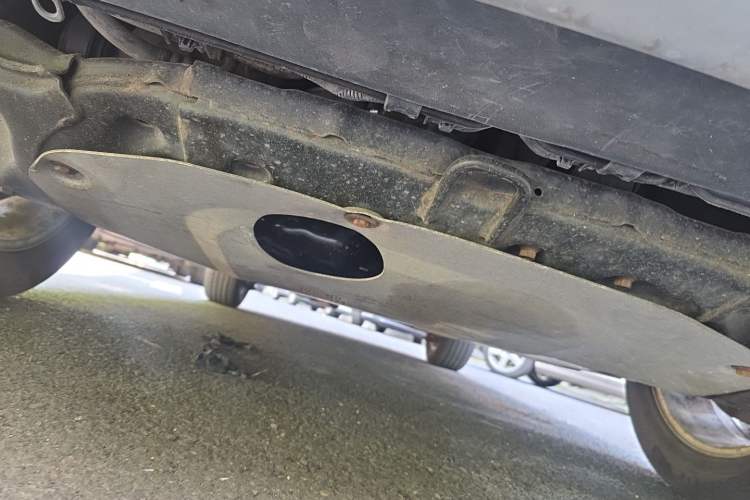 Used Kia Sorento 2012 2.4L Gasoline Luxury Edition Chassis Front