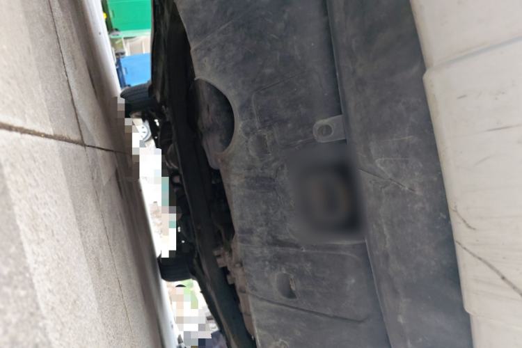 Used Kia Sorento 2012 2.4L Gasoline Comfort Edition Chassis Front