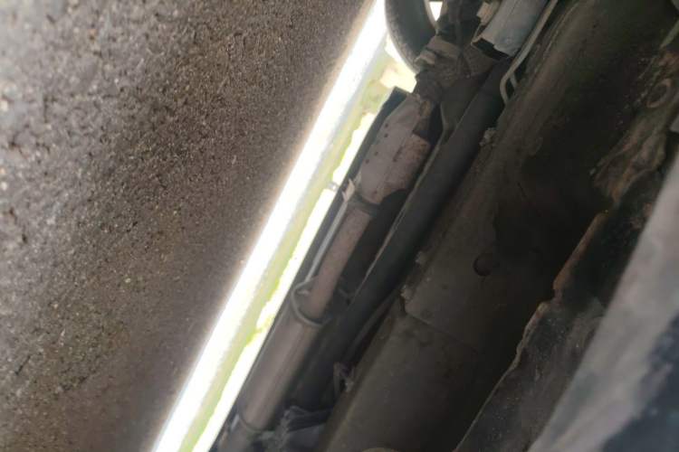 Used Kia Sorento 2012 2.4L Gasoline Supreme Edition Chassis Front Left