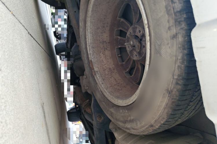 Used Kia Sorento 2012 2.4L Gasoline Comfort Edition Chassis Rear