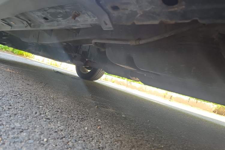 Used Kia Sorento 2012 2.4L Gasoline Luxury Edition Chassis Rear Left