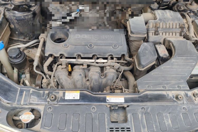 Used Kia Sorento 2012 2.4L Gasoline Supreme Edition Engine Bay