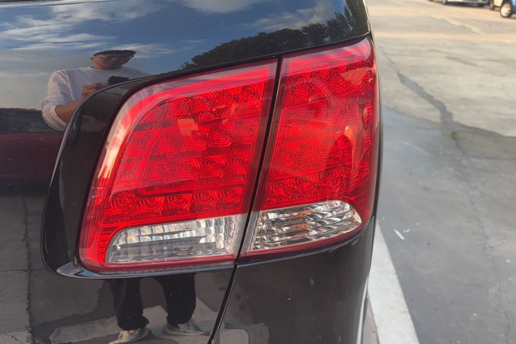Used Kia Sorento 2012 2.4L Gasoline Supreme Edition Exterior 3