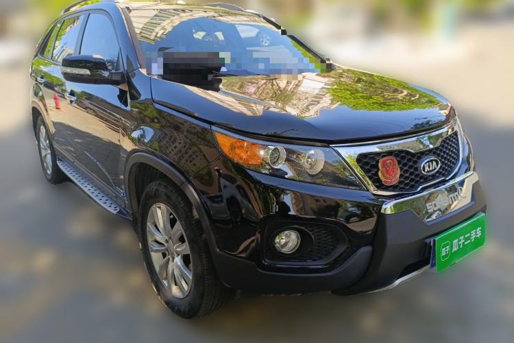 Used Kia Sorento 2012 2.4L Gasoline Luxury Edition Front Right 45 Deg