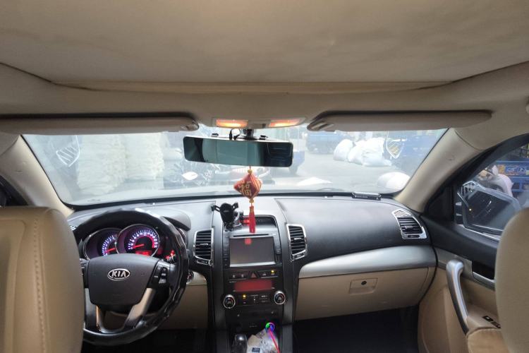 Used Kia Sorento 2012 2.4L Gasoline Luxury Edition Headliner
