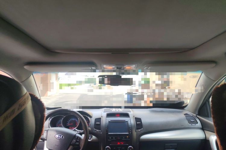 Used Kia Sorento 2012 2.4L Gasoline Supreme Edition Headliner
