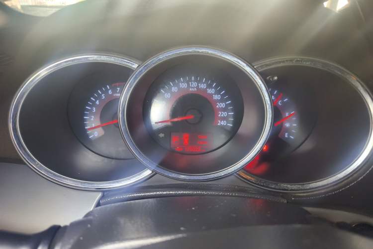 Used Kia Sorento 2012 2.4L Gasoline Luxury Edition Instrument Cluster