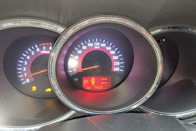 Used Kia Sorento 2012 2.4L Gasoline Luxury Edition Instrument Cluster