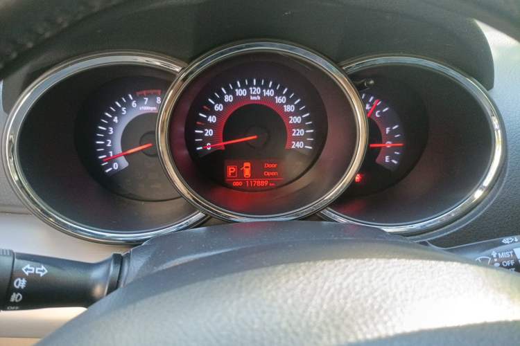 Used Kia Sorento 2012 2.4L Gasoline Luxury Edition Instrument Cluster