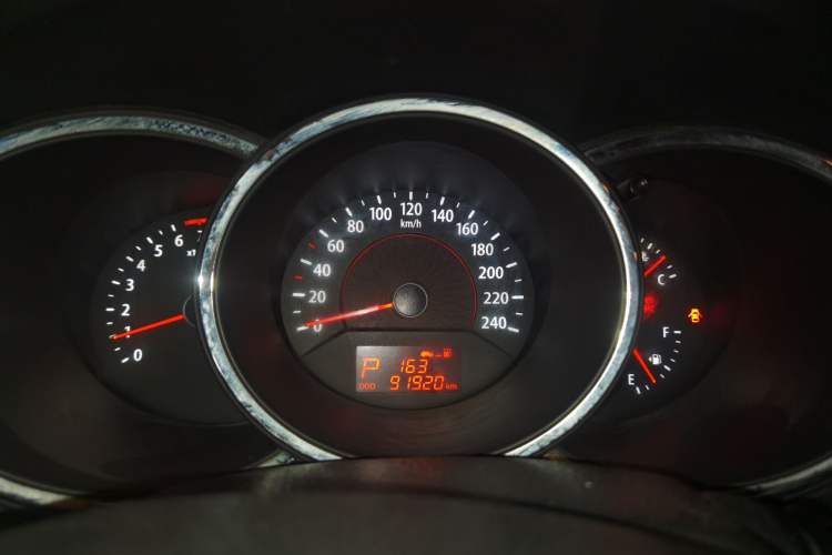 Used Kia Sorento 2012 2.4L Gasoline Comfort Edition Instrument Cluster