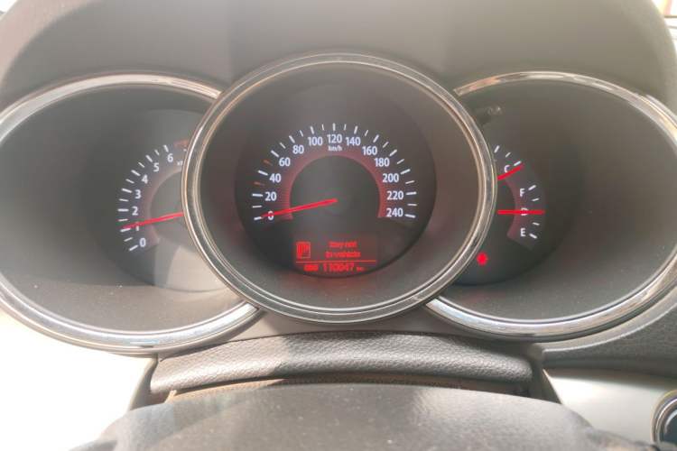 Used Kia Sorento 2012 2.4L Gasoline Supreme Edition Instrument Cluster