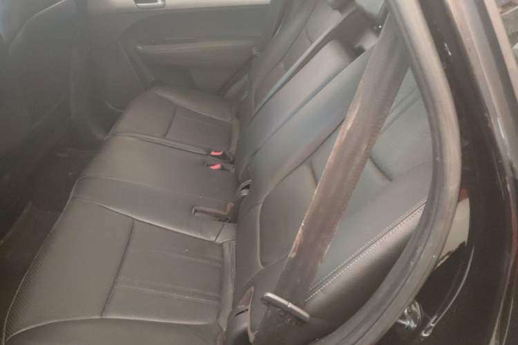 Used Kia Sorento 2012 2.4L Gasoline Supreme Edition Interior 4