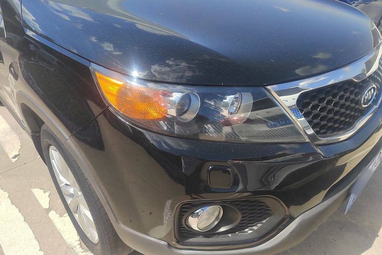 Used Kia Sorento 2012 2.4L Gasoline Supreme Edition Left Front Headlight