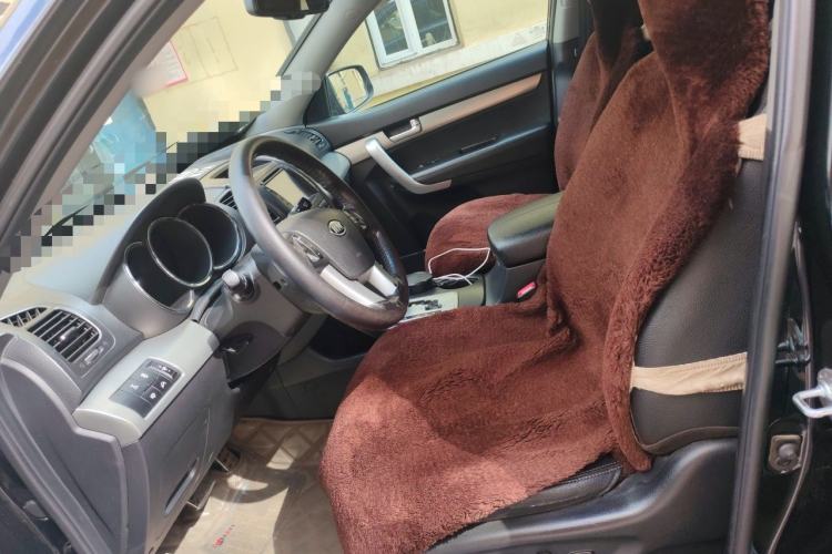 Used Kia Sorento 2012 2.4L Gasoline Supreme Edition Left Front Seat