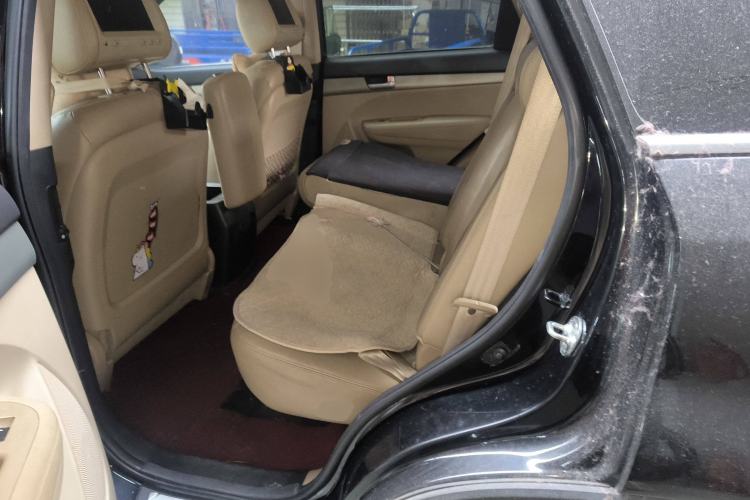 Used Kia Sorento 2012 2.4L Gasoline Luxury Edition Left Rear Seat