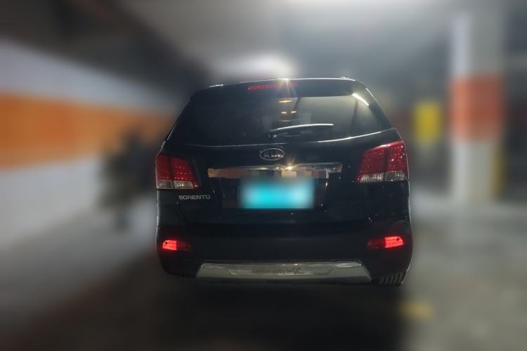 Used Kia Sorento 2012 2.4L Gasoline Luxury Edition Rear