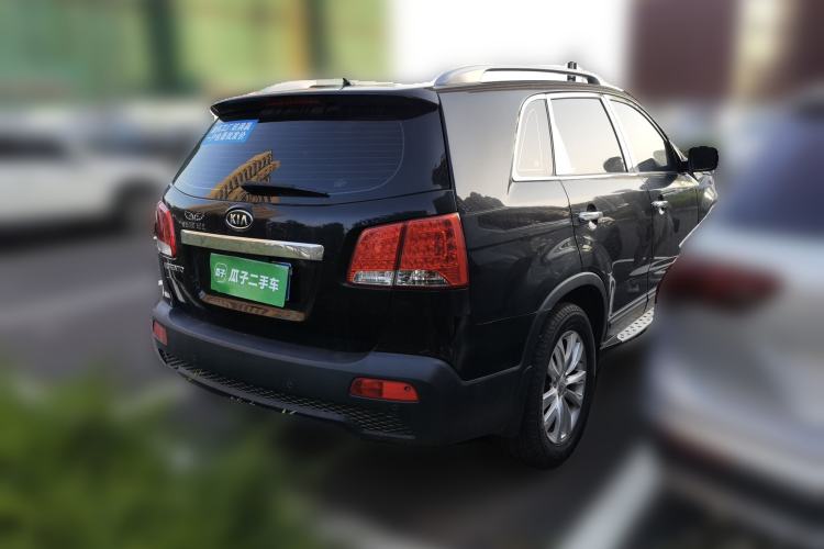 Used Kia Sorento 2012 2.4L Gasoline Comfort Edition Rear Right 45 Deg