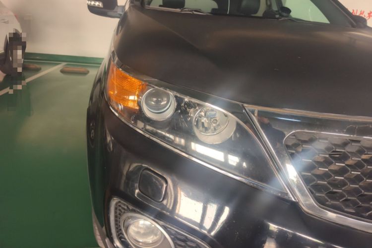 Used Kia Sorento 2012 2.4L Gasoline Luxury Edition Right Front Headlight