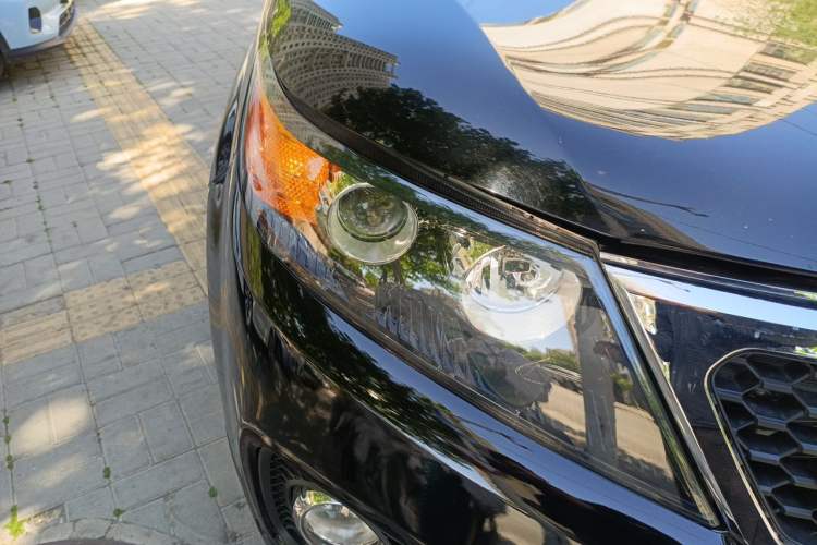 Used Kia Sorento 2012 2.4L Gasoline Luxury Edition Right Front Headlight