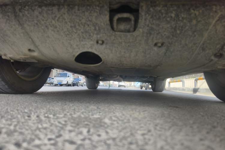 Used Kia Sorento 2012 2.4L Gasoline Supreme Edition Chassis Front