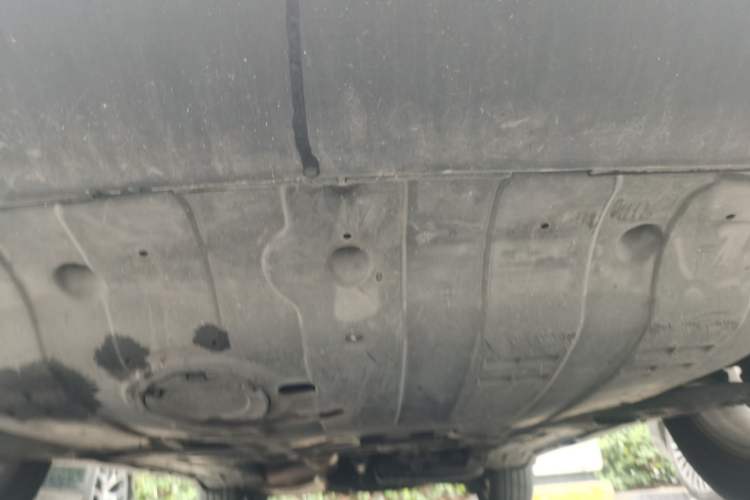 Used Kia Sorento 2012 2.4L Gasoline Comfort Edition Chassis Front