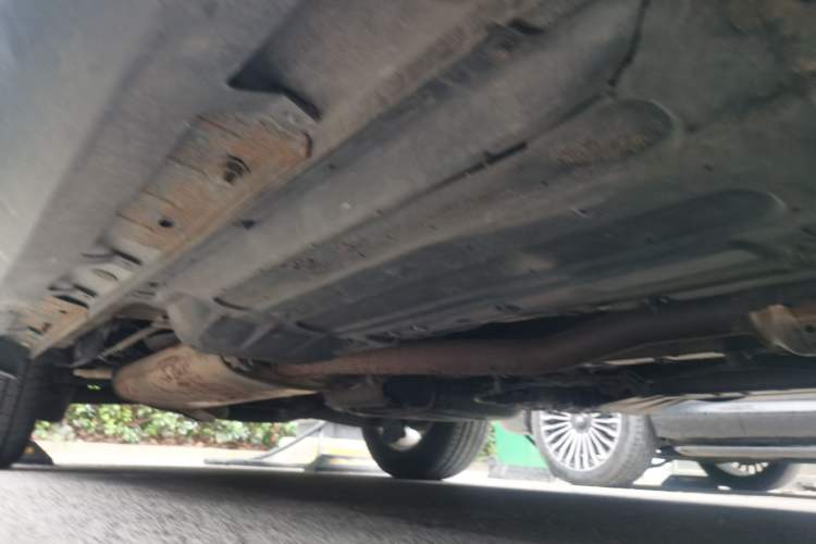 Used Kia Sorento 2012 2.4L Gasoline Comfort Edition Chassis Front Right