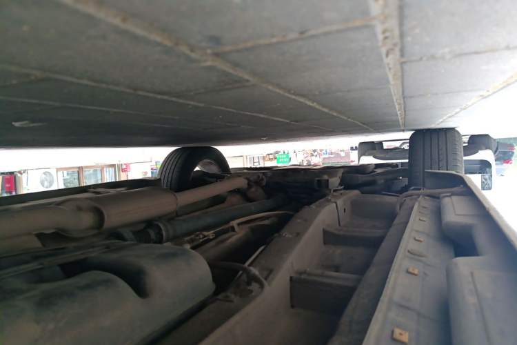 Used Kia Sorento 2012 2.2T Diesel Supreme Edition Chassis Rear Left