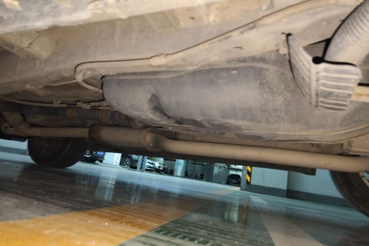 Used Kia Sorento 2012 2.2T Diesel Comfort Edition Chassis Rear Left