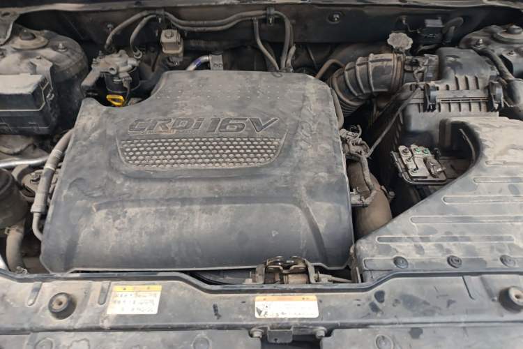 Used Kia Sorento 2012 2.2T Diesel Supreme Edition Engine Bay