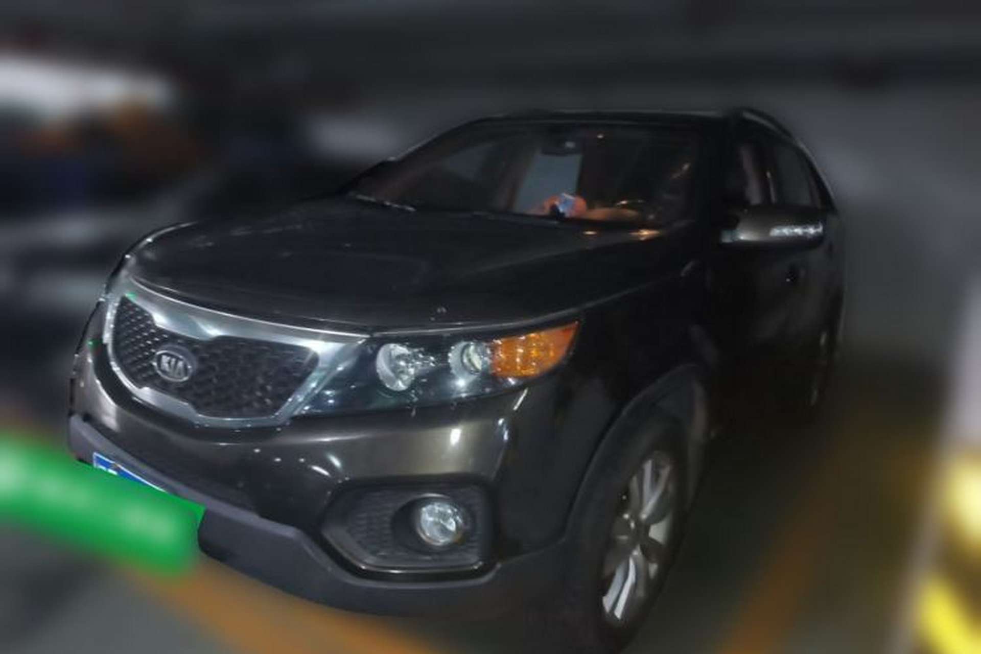 Used Kia Sorento 2012 2.2T Diesel Luxury Edition Front Left 45 Deg