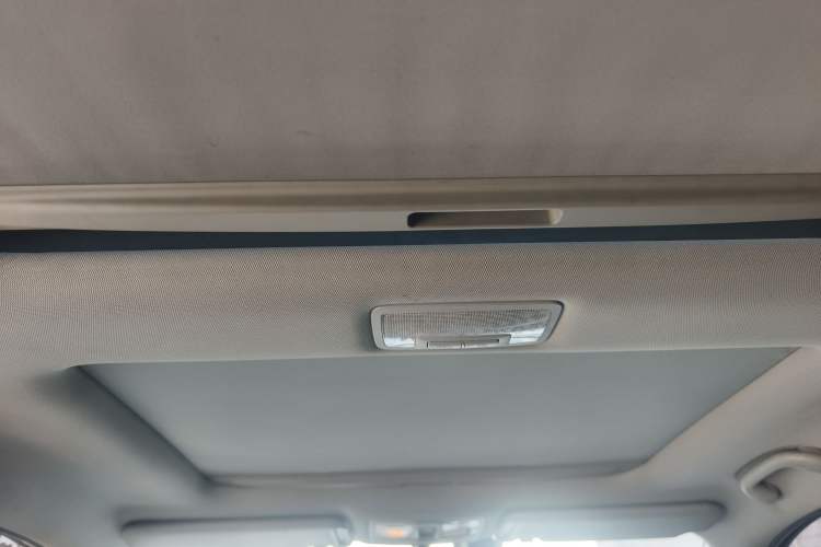 Used Kia Sorento 2012 2.4L Gasoline Supreme Edition Headliner