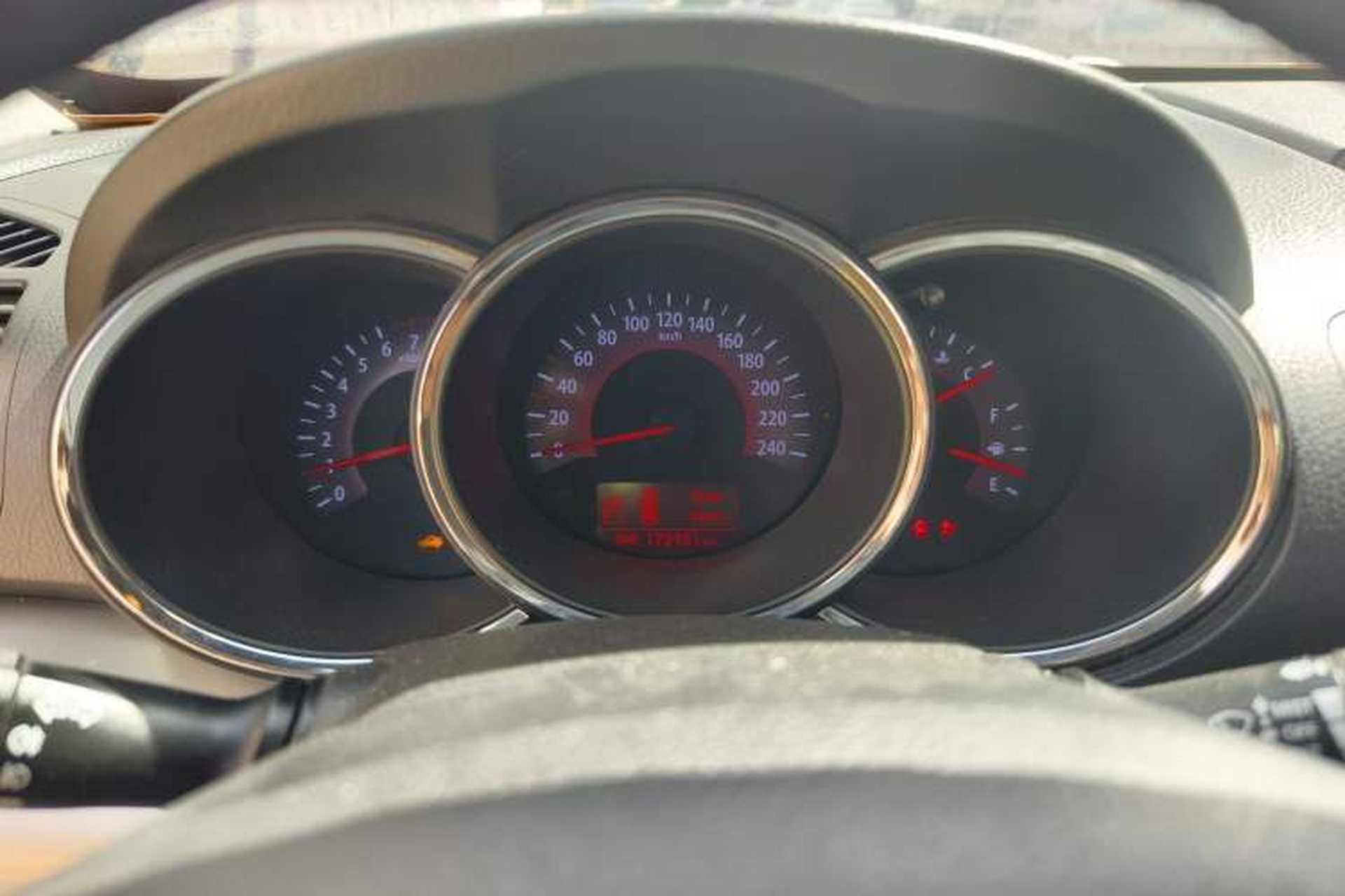Used Kia Sorento 2012 2.4L Gasoline Supreme Edition Instrument Cluster