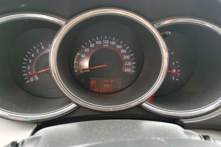 Used Kia Sorento 2012 2.4L Gasoline Supreme Edition Instrument Cluster