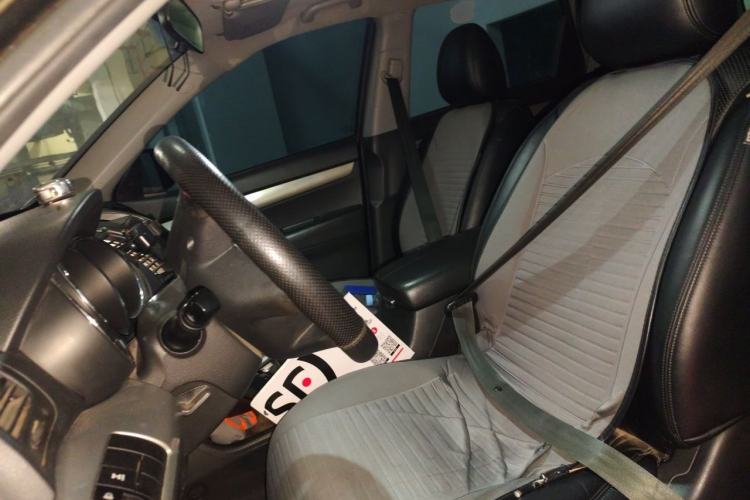 Used Kia Sorento 2012 2.2T Diesel Comfort Edition Left Front Seat