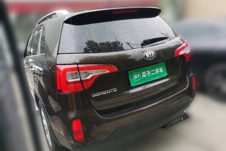 Used Kia Sorento 2012 2.4L Gasoline Comfort Edition Rear Left 45 Deg