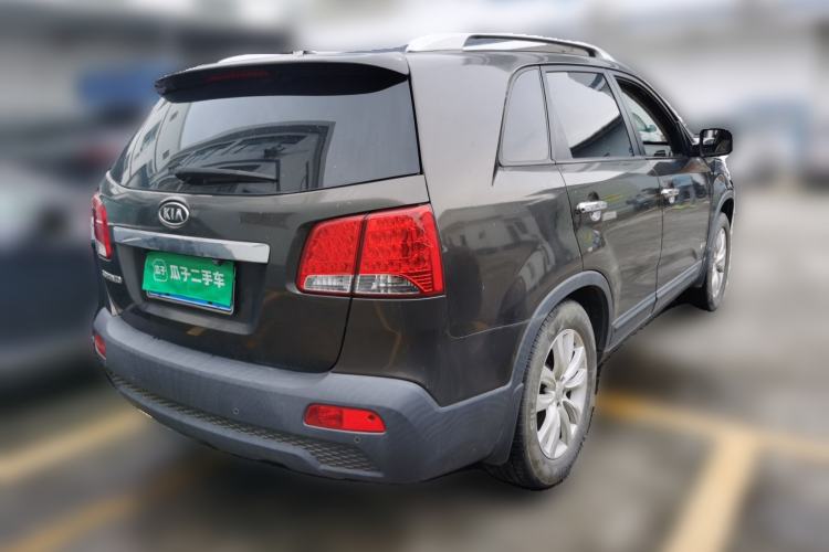 Used Kia Sorento 2012 2.4L Gasoline Supreme Edition Rear Right 45 Deg