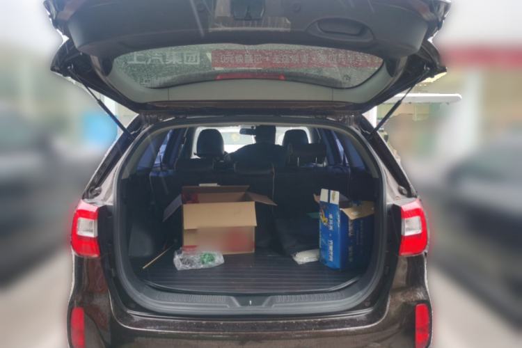 Used Kia Sorento 2012 2.4L Gasoline Comfort Edition Trunk