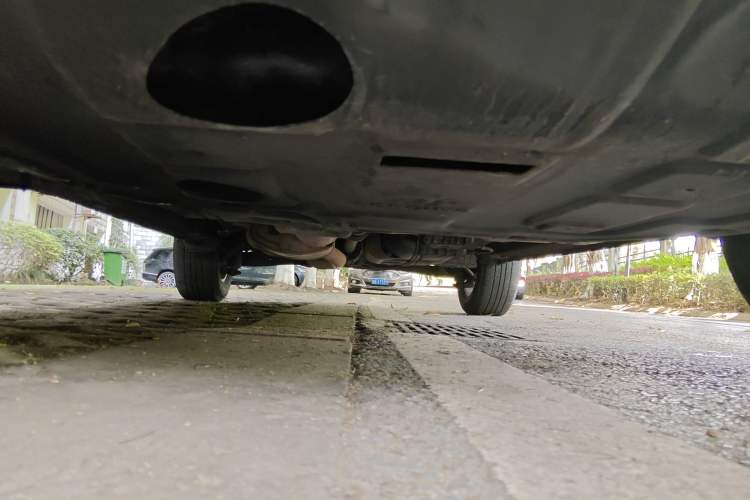 Used Kia Sorento 2012 2.4L Gasoline Supreme Edition Chassis Front