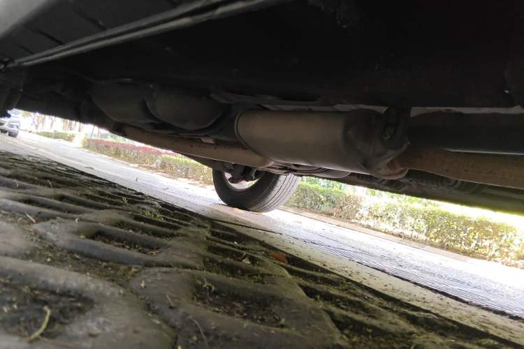 Used Kia Sorento 2012 2.4L Gasoline Supreme Edition Chassis Front Right
