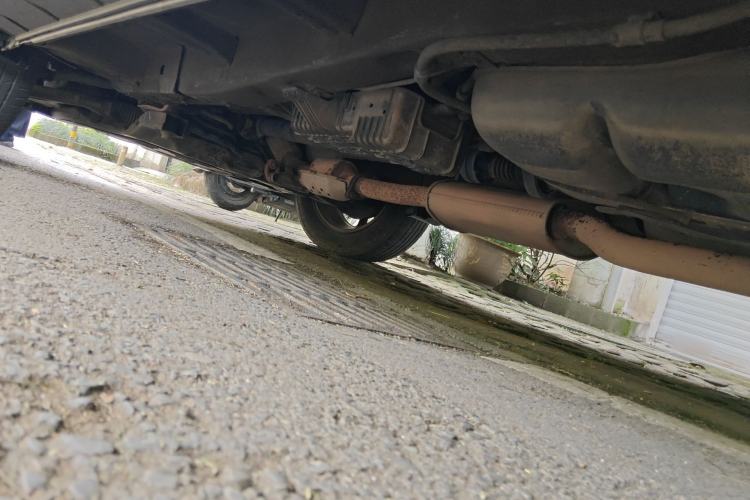 Used Kia Sorento 2012 2.4L Gasoline Supreme Edition Chassis Rear Left