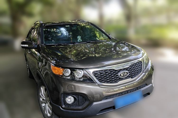 Used Kia Sorento 2012 2.4L Gasoline Supreme Edition Front Right 45 Deg